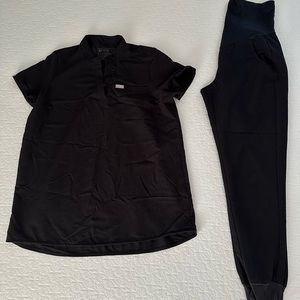 FIGS maternity set.  Excellent condition